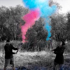 Gender Reveal Cannons with Powder and Confetti inside! These cannons have completely discreet labels, so you won't know the color until they're popped. Available colors are pink and blue. We have 12" and 24" cannons available! Cannon Gender Reveal, Confetti Cannon Gender Reveal, Gender Reveal Photography, Holi Color, Simple Gender Reveal, Confetti Cannon, Holi Powder, Gender Reveal Unique, Confetti Gender Reveal