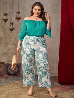 Boho Plus Size Outfits, Outfits Gorditas, Boho Plus Size, Floral Print Pants, Cuffed Top, Printed Trousers, Balayage Highlights, Top Floral