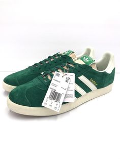 Adidas Originals GAZELLE Shoes Sneakers GY7338 Dark Green / Off White / Cream White Men's size 11.5 Brand new, with original tags No original box Includes extra laces (see picture) Adidas Custom Green Sneakers With Laces, Green Adidas Sneakers With Laces, Classic Green Lace-up Skate Shoes, Adidas Green Lace-up Skate Shoes, Gazelle Shoes, Adidas Originals Gazelle, Football Cleats, Air Max 270, White Brand