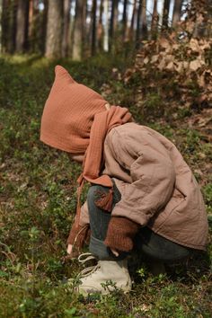 Perfect for spring, summer, fall-baby muslin set 100% Muslin cotton Oeco-Tex certified Timeless, cultish and lovely Pixie Hat and scarf in dark caramel- made of two layers of muslin cotton fabric. This lightweight hat with ties sits loosely on your little ones head, offering protection from wind and sun. Muslin is a gentle fabric, incredibly fine- this stylish baby bonnet & shawl is a must-have for babies and toddlers. Custom colors 100% handmade in Poland Follow us on Instagram https://www.inst Baby Pixie Hat, Pixie Bonnet, Dark Caramel, Pixie Hat, Summer Cap, Muslin Baby, Baby Bonnet, Hat And Scarf, Hat Scarf