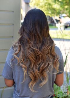 Caramel Ombre Hair, Wavy Hair Tips, Best Ombre Hair, Trendy Hair Color, Ombre Hair Color, Brown Hair Colors, Brunettes, Ombre Hair, Balayage Hair