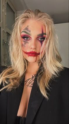 Which Nails Halloween, Halloween Outfit Inspo 2023, How To Halloween Makeup, Lady Joker Makeup, Black Blazer Halloween Costume, Halloween Makeup Looks 2024, Easy Face Halloween Makeup, Halloween 2024 Makeup