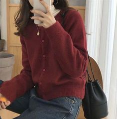 Thick Knit Sweater, Winter Outfit Inspiration, Knitwear Fashion, Cardigan Women, Cardigan Sweaters For Women, Fashion Korean, Cashmere Cardigan, Korean Outfits, Knitwear Women