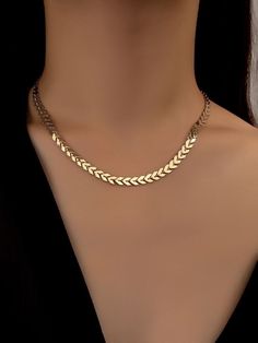 Minimalist Chain, Beautiful Leaves, Modern Gold Jewelry, Handmade Gold Jewellery, Gold Bridal Jewellery Sets, Diamond Necklaces