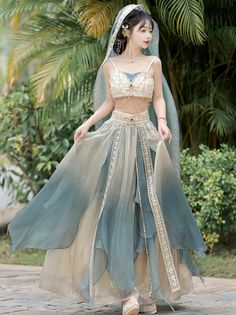 ❤︎Arabian Nights China Exotic Top Skirt Veil Set❤︎ Traditional Clothing African, Asian Evening Dress, Hanfu Skirt Pattern, Arabian Night Outfit, Air Nomad Clothes, Greek Aesthetic Fashion, Arabian Nights Outfit, Chinese Traditional Dress Princesses, Greek Outfit Ideas