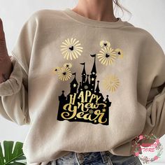 Mickey Fireworks, Disney New Year, Disney World Shirts, New Years Outfit, Disney Shirt, Disney Outfits, Magic Kingdom, Disney Mickey, Fireworks