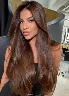 Morena Color Hair, Brunette Hair On Brown Skin, Brown Hair With Auburn Undertones, Honey Latte Brunette, Kim Kardashian Brown Hair, Mocha Chocolate Hair Color, Cooper Brown Hair Colour, Light Brown Hair On Tan Skin, Cocoa Brown Hair Color