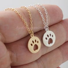 Claw Necklace Pet claw Necklace cat ,dog claw Boyfriend Charm Necklace Pet Lovers Necklace, Boyfrien Nickel-free Round Pendant Charm Necklaces For Best Friend Gift, Nickel-free Round Pendant Charm Necklace For Best Friend, Charm Necklaces With Lobster Clasp As A Gift, Round Pendant Necklace With Paw Print For Gift, Adjustable Paw Print Jewelry As Gift, Adjustable Paw Print Jewelry Gift, Adjustable Paw Print Jewelry For Gift, Gold Paw Print Jewelry For Best Friend, Gold Paw Print Jewelry For Best Friend Gift