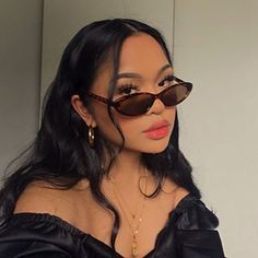 4c Hair, Foto Poses, Baddie Hairstyles, Grunge Hair, Aesthetic Hair, Cute Makeup, Aesthetic Makeup, Pretty Face, Aesthetic Girl