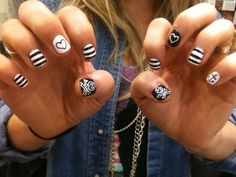 Hearts Black And White 90s Nails, Black Abs White Nails, Nautical Nail Art, Rock Nails, Nautical Nails, Cute Nail Polish, Broken Nails, Different Nail Designs, Hard Nails