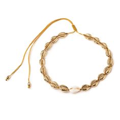 MEDIUM PUKA SHELL NECKLACE IN GOLD WITH NATURAL SHELL