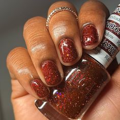 Red Eyeshadow #675 – A glamorous dark red with warm-toned pink/citrus glitter Dnd Red Glitter Gel Polish, Dnd Red, Dnd Polish, Dnd Gel Polish, Glitter Gel Polish, Red Eyeshadow, Glitter Gel Nails, Glitter Gel, Red Glitter