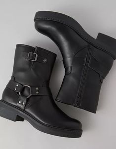 AE Vegan Leather Moto Boot Moto Boots Outfit, 2024 Fits, Black Moto Boots, Leather Moto, Outfit Inspo Fall, Moto Boots, Boots Outfit, Fall Outfit, Biker Boot