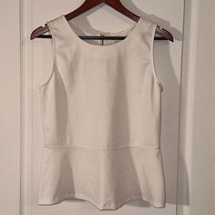 New Without Tags Womens Medium Ann Taylor Loft White Tank Top For Summer Workwear, White Sleeveless Tank Top For Work, White Tank Top For Workwear, White Tank Top For Work, Chic White Tank Top For Work, Green Sleeveless Blouse, Ruffle Long Sleeve Blouse, Sheer Floral Top, Cap Sleeves Blouse