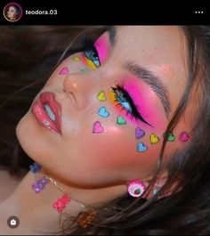 Candyland Eye Makeup, Edc Rave Makeup, Easter Make Up Look, Candy Hearts Makeup, Candy Heart Makeup, Cute Fun Makeup Looks, Crazy Pink Makeup, Candyland Makeup Ideas, Valentine’s Day Makeup Creative