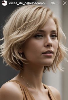 Short Shaggy Bob Hairstyles, Textured Bob Hairstyles, Shaggy Short Hair, Shaggy Bob, Choppy Bob Hairstyles, Messy Short Hair, Blonde Woman