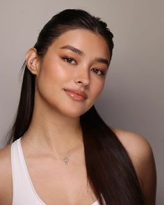 Graduation Look Makeup, Makeup Asia, Asian Bridal Makeup, Light Makeup Looks, Tanned Makeup, Graduation Makeup, Liza Soberano, Makeup Looks Tutorial, Asian Makeup