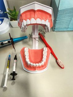 Dental Medicine, Tooth Cartoon, Dental Photography, Nurse Inspiration, Dental Facts