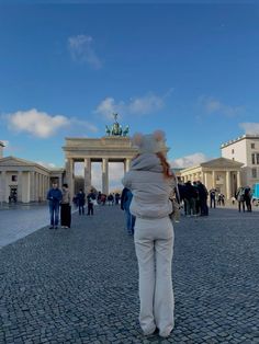 #berlin #tourism #germany #germanhistory #trip #roadtrip #aesthetic #architecture #architecturephotography #architecturelovers #outfitoftheday #outfitideasforwomen #winteroutfit #hat #beigeoutfit Mickey Mouse Costume, Beige Outfit, Modern History, Beanie Hats