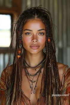 Boho Knotless Braids: Discover Trendy Bohemian Hairstyles Boho Braids White Women, Classic Clothing Style, Bohemian Makeup, Alternative Hairstyles, Partial Dreads, Hippie Braids, Braid Trends