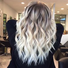 Orr Piercing, Root Shadow, Icy Blonde Hair, Shadow Root, Icy Blonde, Balayage Hair Blonde, Hair Balayage, Winter Hair Color, Balayage Brunette