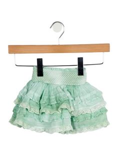 Infant girls' green LoveShackFancy skirt with lace trim and elasticized waistband. Designer size 18-24M. Hand wash. Blue Loveshackfancy, Loveshackfancy Skirt, Skirt With Lace Trim, Skirt With Lace, Vintage Holiday Dress, Ruffle Skirt, Holiday Dresses, Kids Design, Toddler Girls