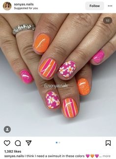 Summer Nail Stamping Ideas, Moms Nails, Tech Nails, Flower Toe Nails, Summer Time Nails, Match Nails, Nail Bling, Checkered Nails, Finger Paints