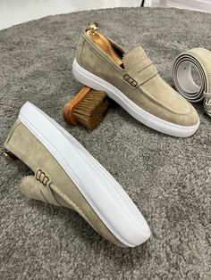 NEW COLLECTİON - SPRİNG / SUMMER '22 Product material: %100 Suede Leather Product size: 39-40-41-42-43-44-45 Beige Low-top Summer Loafers, Beige Moccasins For Business, Beige Casual Dress Shoes For Business, Men Loafers Outfit, God Outfits, Loafers Men Outfit, Mens Casual Dress Shoes, Shoe Care Kit, Loafers Outfit