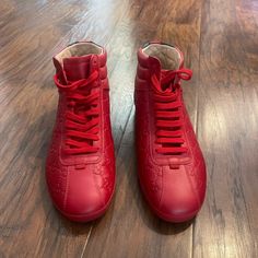 Worn A Few Times As You Can See In The Sole. Great Condition Outside Of That. Comes With Dust Bags And Box. Mens 7.5 & Womens 9.5 Send Offers! Shoes Gucci, Gucci Shoes, Mens Shoes Sneakers, High Top, Red Color, Black Red, High Tops, Men's Shoes, Dust Bag