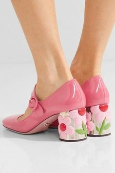 Funky Shoes, Pink Patent Leather, Pink Pumps, Shoe Art, Fabulous Shoes, Patent Leather Pumps, Pink Shoes, Prada Shoes, Pretty Shoes