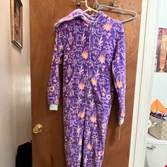 Girl's Cat & Jack Pajamas Size 14 / 16 Footsie Pajamas Nwt Cute Onesie For Pajama Party, Long Sleeve Onesie For Sleepover, Cute Purple Sleepwear For Pajama Party, Casual Purple Sleepwear For Sleepover, Purple Christmas Pajamas, Purple Winter Sleepwear For Lounging, Purple Winter Sleepwear For Loungewear, Cute Purple Long Sleeve Sleepwear, Purple Long Sleeve Sleepwear For Loungewear