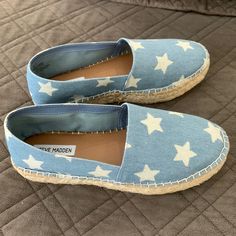 Nwob Steve Madden Star Chambray Denim Canvas Platform Espadrilles Size 10. Never Worn! Excellent Condition And Quality! Round Toe. Cushioned Insole. Slip-On Style. Very Comfortable, Classic And On Trend. See Pics For Details. Imported Bundle And Save Open To Reasonable Offers! Trendy Blue Round Toe Espadrilles, Casual Denim Espadrilles With Round Toe, Casual Denim Espadrilles For Spring, Casual Denim Espadrilles For Beach, Casual Denim Espadrilles For The Beach, Denim Espadrilles With Round Toe For Beach, Blue Denim Espadrilles For Spring, Spring Blue Denim Espadrilles, Casual Denim Espadrilles For Summer