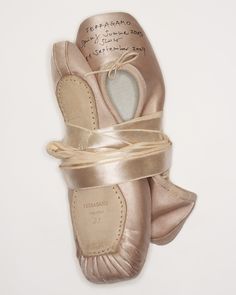 Ballet Slippers Aesthetic, Femininity Wallpaper, Ferragamo Aesthetic, Slippers Aesthetic, Wallpaper Winter, Summer 2025, Pink Aura, Ballet Class, En Pointe