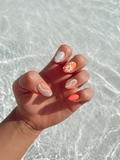 Cute Summer Nail Designs Almond, Short Cute Nails Square, Summer Nails Ideas 2024 Almond, Retro Summer Nails, Summer Nail 2024 Trends, Olivia Nails, Lily Nails, Quartz Nails, Western Nails