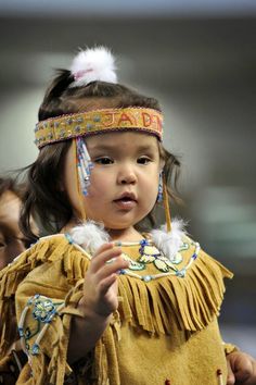 Native Clothing, Native American Children, American Children, Native American Peoples, Native American Culture, American Beauty