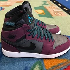 Jordan 1 Outfit Black Women, Low Air Jordan 1 Outfit, Air Jordans Shoes, Nike Shoes Blue, Casual Shoes Women Sneakers, Air Jordan 1 Outfit, Jordans Shoes, Nike Air Jordan Shoes