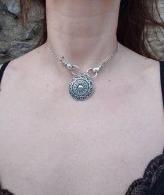 Antique silver viking shieldmaiden shield with hands choker necklace with stainless steel chain, charming and unique. PLEASE read my shop announcement before placing an order so you know what to expect right now. Plus, when ordering from outside Europe, don't forget to provide a phone number for the courier to ensure the fastest and smoothest delivery More warrior and viking jewelry this way. Take a look! They're stunning and magical: https://www.etsy.com/shop/ValkyriesSong?ref=seller-platform-mcnav&search_query=warrior https://www.etsy.com/shop/ValkyriesSong?ref=seller-platform-mcnav&section_id=24225925 Stainless steel chain and findings, won't rust or anything  Fastens with a solid lobster clasp, and has an extension chain. All my jewelry is nickel and lead free.  I'm so sorry for having Silver Viking Style Metal Necklace, Viking Style Handmade Festival Jewelry, Medieval Metal Jewelry, Viking Style Metal Round Pendant Jewelry, Medieval Silver Round Pendant Necklace, Silver Necklaces With Lobster Clasp For Festival, Silver Medieval Jewelry For Festivals, Viking Style Silver Round Pendant Necklace, Viking Shieldmaiden