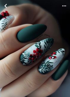 Crveni Nokti, Blue Red Nails, Green And Red Nails, Nails For 2023, Classy Nail Art Ideas, Thanksgiving Nail Designs, Maroon Nails, Cute Christmas Nails, White Nail Designs