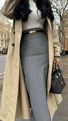 Cute Professional Outfits, Estilo Hijab, Stylish Work Attire, Corporate Outfits, Elegante Casual, Classy Work Outfits, Looks Street Style, Stylish Work Outfits, Mode Inspo