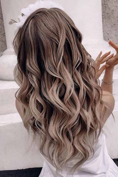 Beach Waves Long Hair, Long Hair Waves, Beach Wave Hair, Dance Hairstyles, Hairstyles Long, Haircuts For Long Hair, Long Hairstyles, Hairstyles Medium