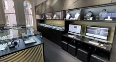 Come to see us in our GS Diamonds Queen Victoria Building showroom, Shop 34 - 36, Level 2, Sydney, NSW, Australia.