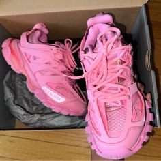 Super Cute Pink Balenciaga Sneakers. Size 37 = Size 7 In Usa. True To Size. Will Be Shipped Right Away After Purchase Is Made. Pink Balenciaga Sneakers, Pink Balenciaga, Balenciaga Sneakers, Balenciaga Track, Fresh Shoes, Trainers Fashion, Cute Sneakers, Hype Shoes, Balenciaga Shoes