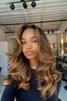 Honey Brown Hair Color, Brown Hair Color Shades, Warm Brown Hair, Rambut Brunette, Caramel Hair, Dyed Natural Hair, Honey Blonde Hair