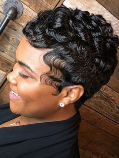 Black Pixie Cut, Short Relaxed Hairstyles, Hair Glam, Amazing Hairstyles, Hairstyles 2024, Cut Life, Curly Short, Finger Waves