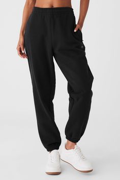 Slip into a street-style icon. These sweats are made from French terry—the kind that feels soft and substantial with an easy, just-right drape—and are designed with an oversized fit, a stretchy waistband that can be worn high or low, and cuffed hems. Zip-up side pockets keep your wallet/phone/keys safe on the go, and the Renown Hoodie or Pull Over make a matching set you’ll never want to take off. Accolade Sweatpant, Celestial Blue, Clothes Shopping, Purple Shirt, School Shopping, Yoga Shop, Back Women, Sweat Pants, Christmas 2024