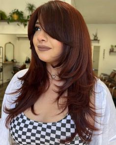 Layered Haircuts With Bangs, Hair Color Auburn, Peinados Fáciles Para Cabello Corto, Auburn Hair, Long Layers