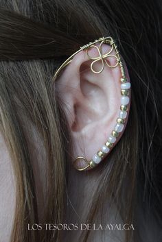 elven ear  ear cuff  elvish earring  elf ear by Ayalga on Etsy, €9.00 Wire Ear Cuffs, Elf Ear, Elf Ear Cuff, Fairy Ears, Elf Ears, Fantasy Jewelry, Bijoux Diy, Beads And Wire, Ear Jewelry