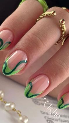 Nail Art Lover Ferxxo Nails Ideas, Chrome Nail Designs Almond, Ferxxo Nails, Romantic Nails, Subtle Nails, Edgy Nails, Almond Acrylic Nails