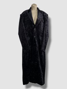 $4725 Vetements Unisex Black Single Breasted Velvet Tailored Coat Size S Description Single Breasted Spread collar Button closure 2 front faux pockets Velvet Dry clean Imported About Us We sell only 100% authentic clothing from new with tags to gently used. We have a 100% authentic or money back guarantee on every item we sell. Items are listed daily so make sure to put us on your favorite! . We have been in business for over 10 years selling tens of thousands of designer items. We strive to meet your designer needs at a quality price! Payment Shipping Returns Payment accepted via paypal, credit/debit card. Shipping is usually within 24 hours of purchase (M-F). Super fast service. Tracked delivery. 100% satisfaction guaranteed. Please review our eBay return policy for more details. Tailored Coat, Cut My Hair, Jacket Pattern, Single Breasted, Vest Jacket, Mac, Velvet, Women Accessories, Clothes For Women