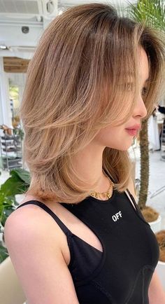 Shirt Layered Haircuts, Medium Bob Haircut With Curtain Bangs, Framing Haircut Short, Long Bob Layers Curtain Bangs, Short Face Framing Haircut, Bob With Curtain Bangs And Layers, Long Layers Face Framing Curtain Bangs Shoulder Length Hair, Kitty Cut Hair 2024 Medium, Layered Cut Short Hair